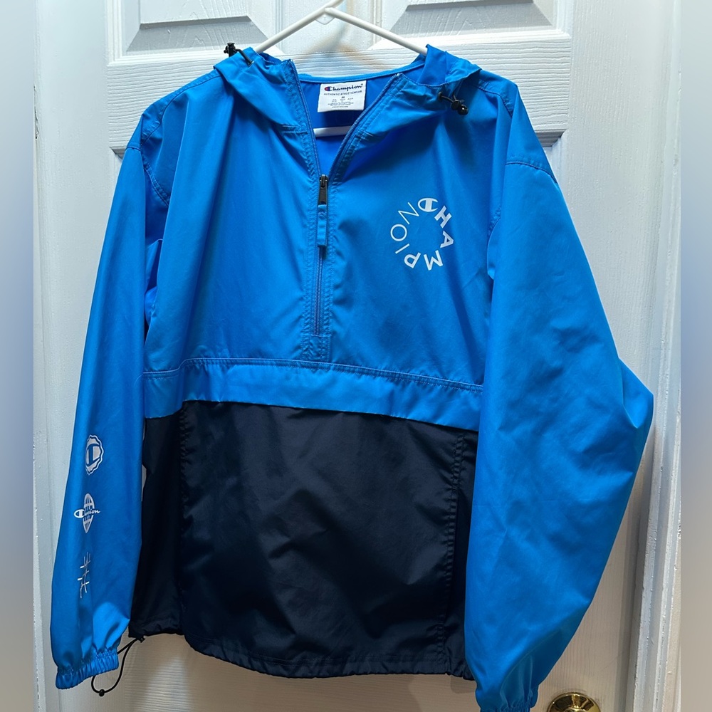 NWOT MENS CHAMPION WINDBREAKER